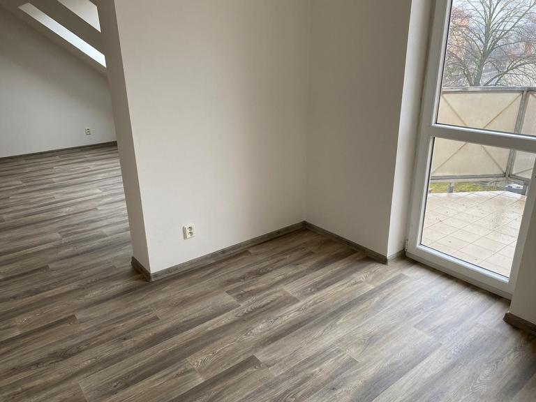 WhatsApp Image 2025-04-10 at 19.10.39 (4).jpeg